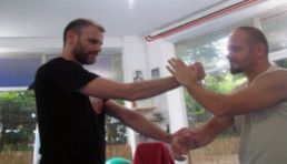 Jeet Kune Do μάχη με κολλητά χέρια